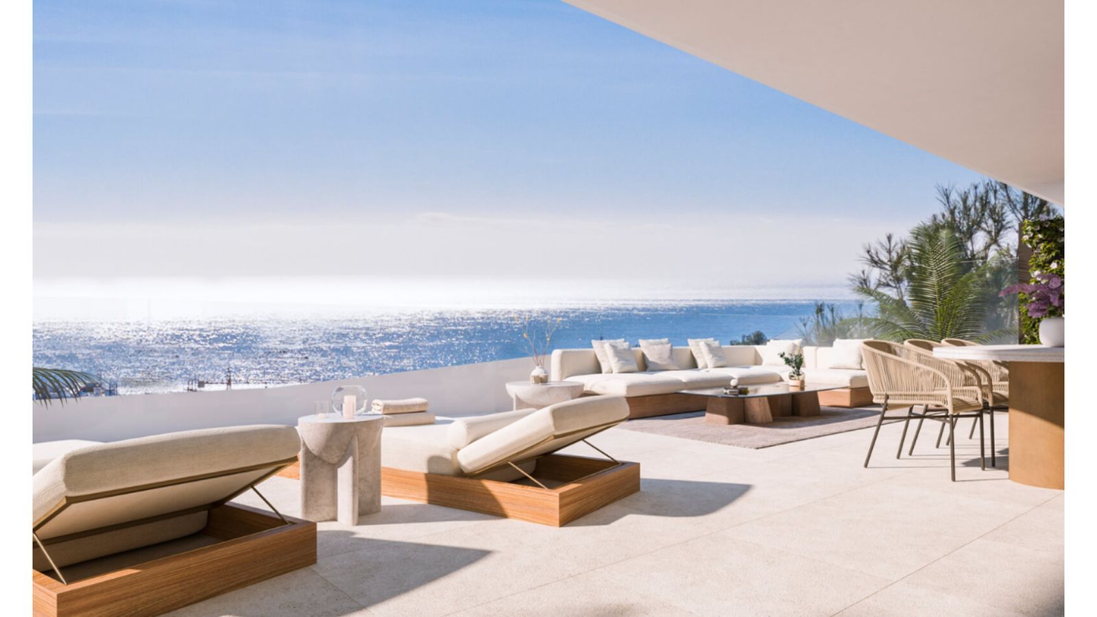 Lyxterrass med havsutsikt i Higueron, Spanien.